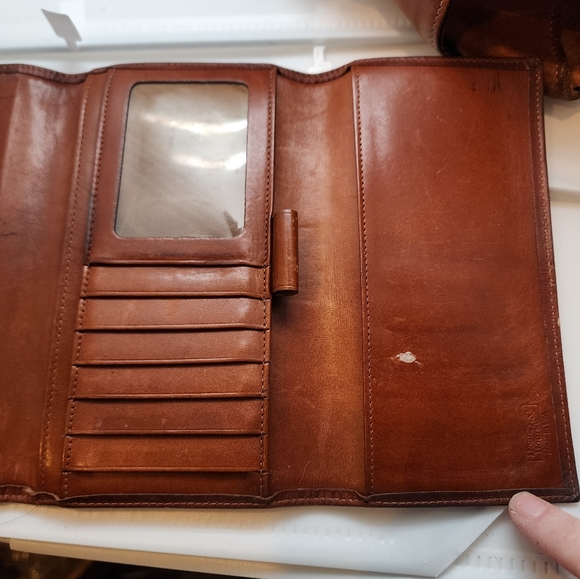 Dooney And Bourke Vintage Alto Executive Cognac Tote And Wallet - Picture 17 of 17